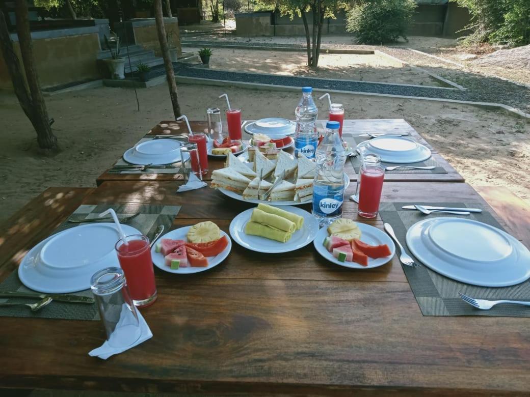 Hotel Yala Wild Hut - Yala Tissamaharama Zewnętrze zdjęcie